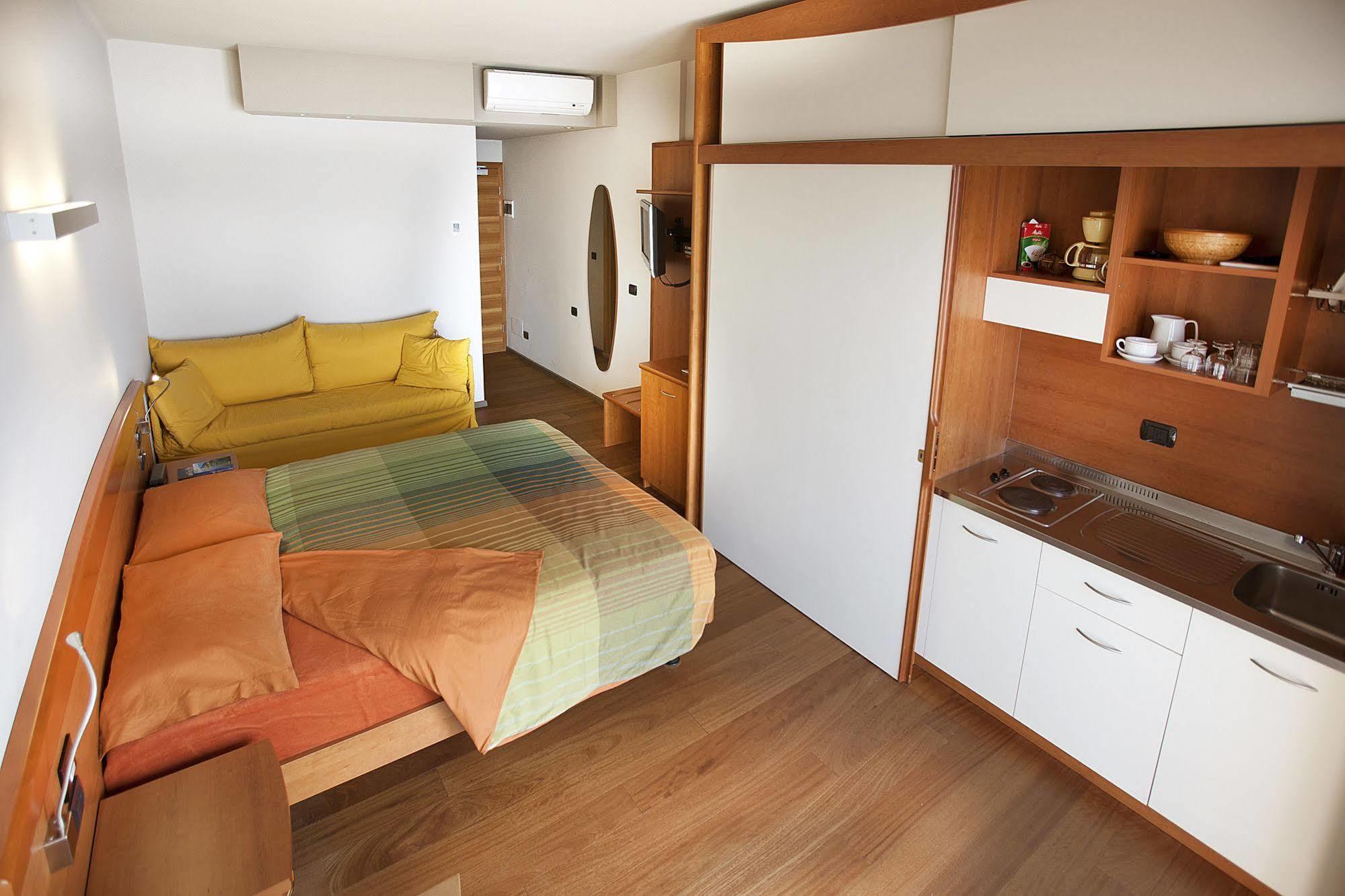 Ambienthotel Spiaggia 马尔切西内 外观 照片
